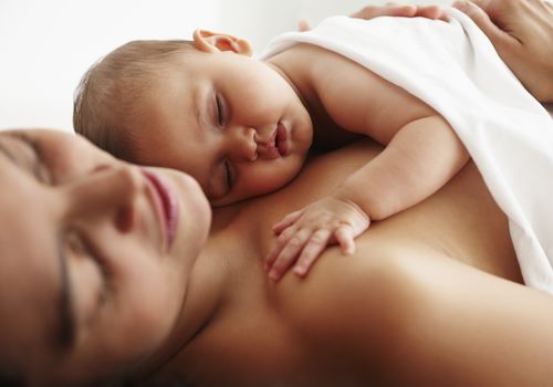 Skin-to-skin contact transfers mama's good bacteria to baby