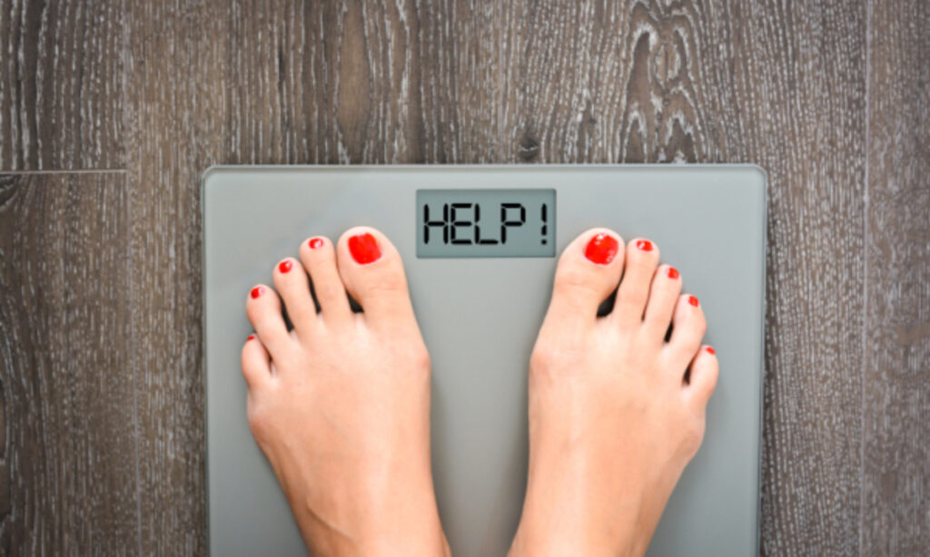 Unexplained weight loss may be something more serious. Symptoms women shouldn't ignore it. 